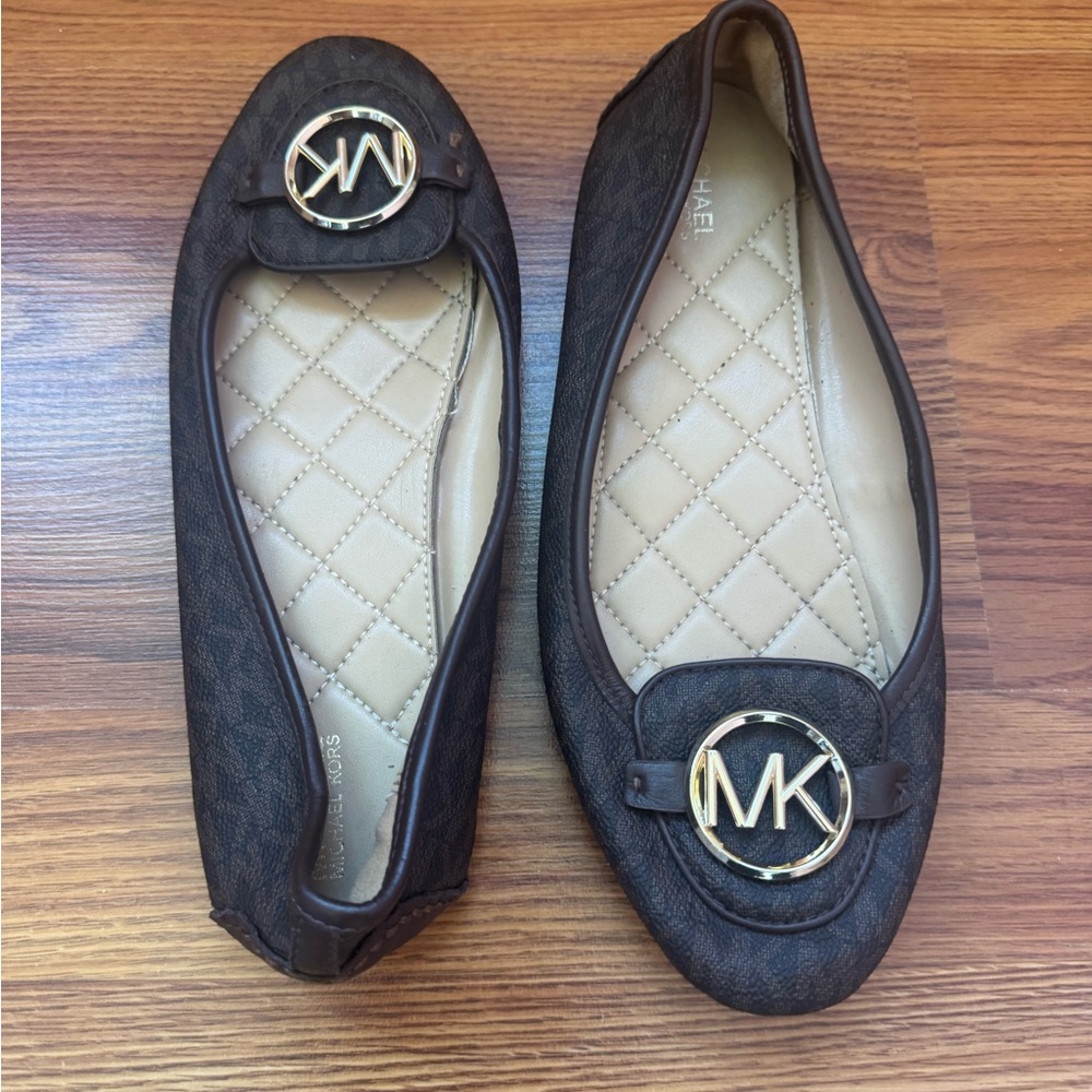 MICHAEL Michael Kors Grained Ballerina Flats – Women’s Size 7.5 – Brown